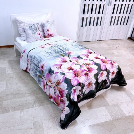 Butterfly Lotus Quilt Lightweight Bedspread for a Queen Size Bed 200x220cm mod.4